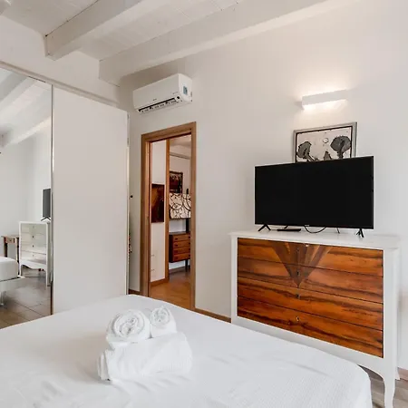 Porto Di Mare Bilo & Mono Apartments Milan Exterior photo