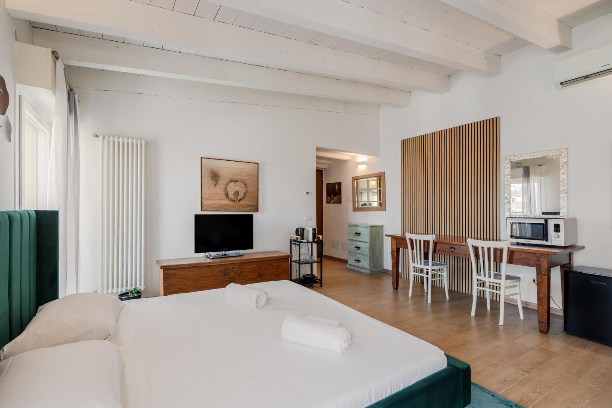 Porto Di Mare Bilo & Mono Milano